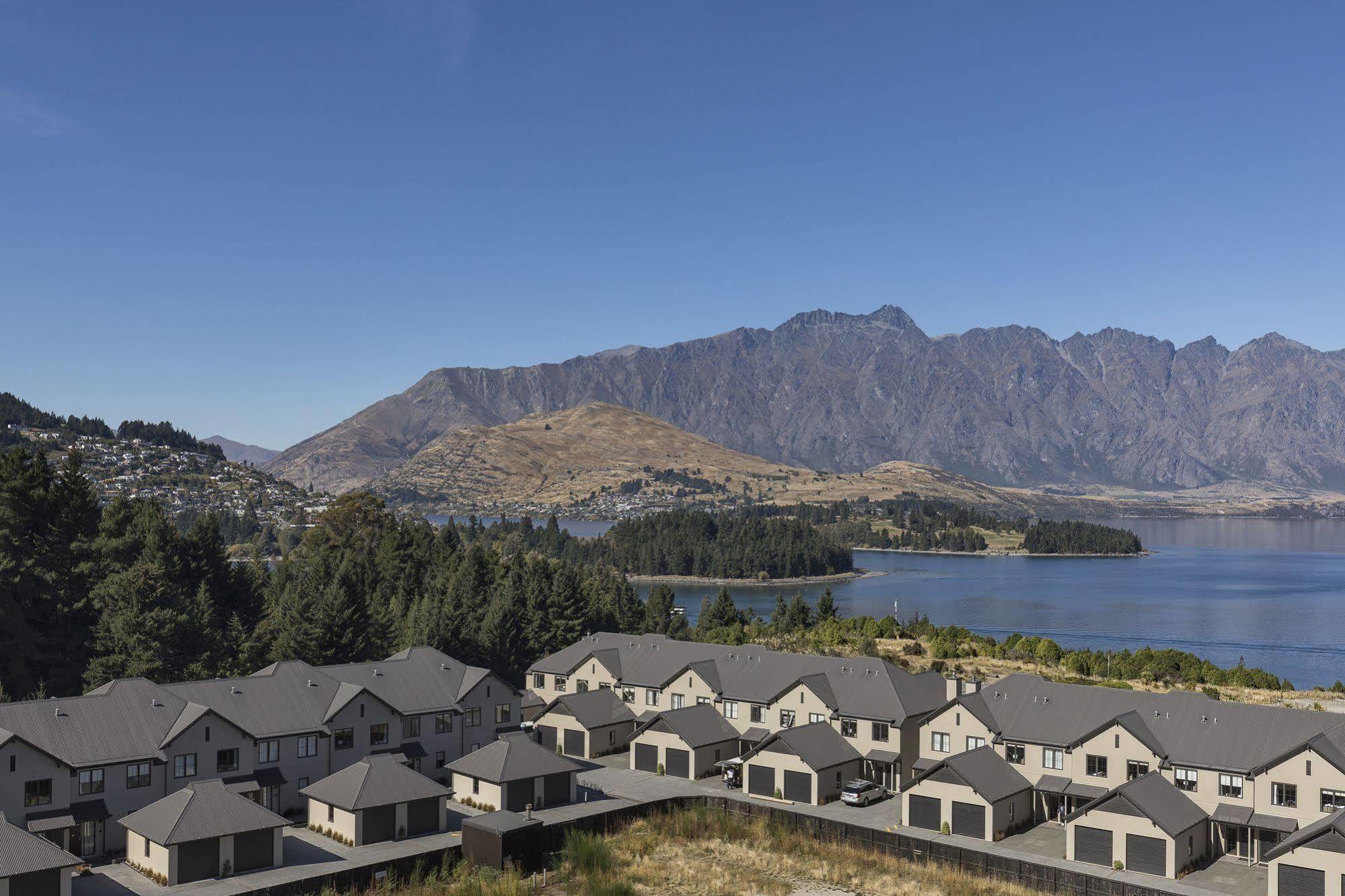 Platinum Queenstown Exteriör bild