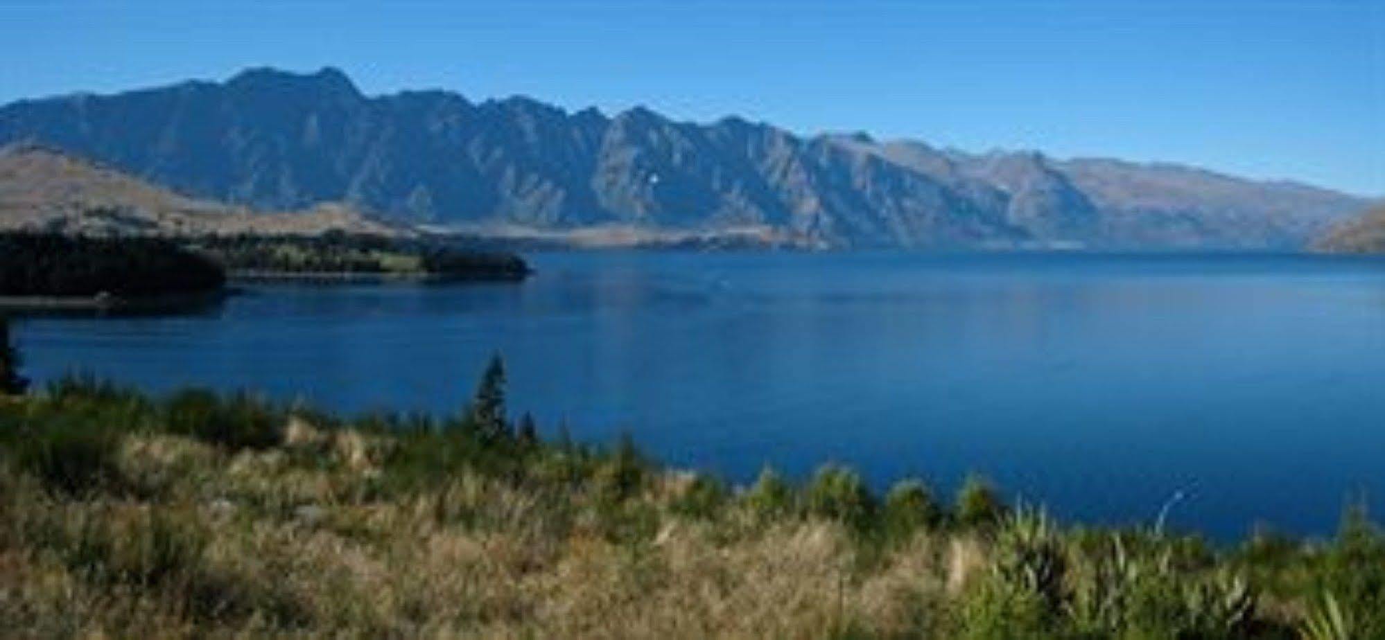 Platinum Queenstown Exteriör bild